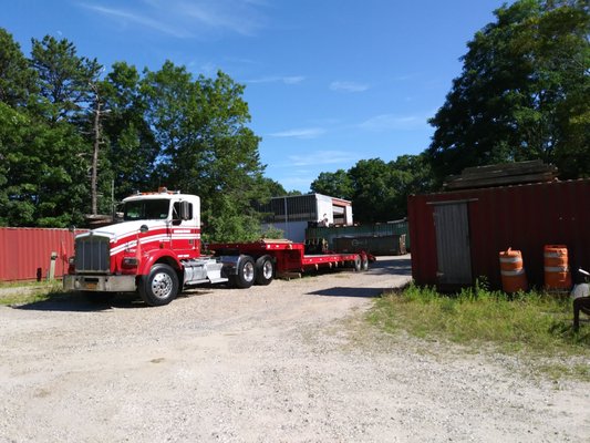 Manorville Precast Logo