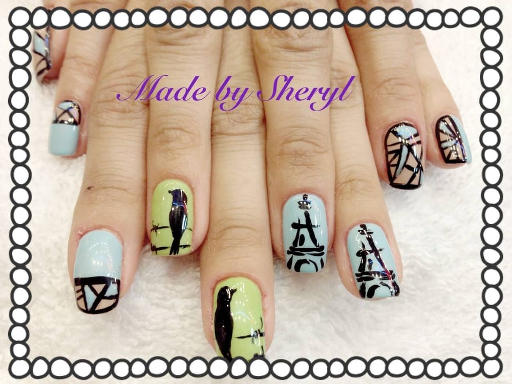 Hollywood Nails Logo