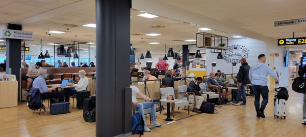 Bergen Airport by null