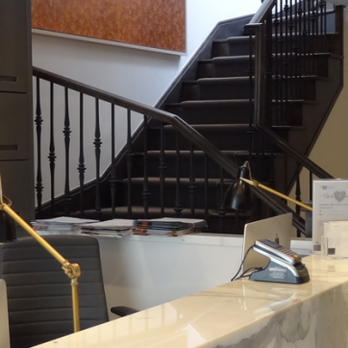 Edelstein Cosmetic - The reception area. - Medical Spas Near Me - Toronto, Ontario Edelstein Cosmetic - The reception area. - Medical Spas Near Me - Toronto, Ontario