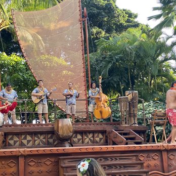 KA WA'A - A LŪ'AU - Luau musicians and dancers - Hawaiian Near Me - Kapolei, Hawaii
