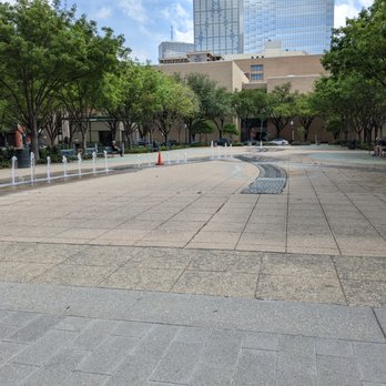 Founder's Plaza - Founder's Plaza, Dallas - Parks Near Me - Dallas, Texas Founder's Plaza - Founder's Plaza, Dallas - Parks Near Me - Dallas, Texas