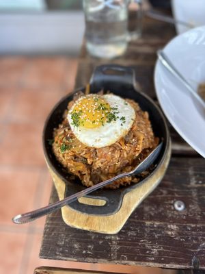 Hungry Crowd by null