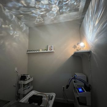 OZ Head Spa - Skin Care Near Me - La Habra, California OZ Head Spa - Skin Care Near Me - La Habra, California