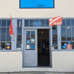 Deep Ocean Explore Store - Our dive shop
