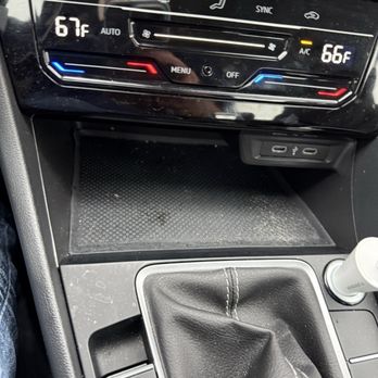 Avis Car Rental - Filthy car - Car Rental Near Me - SeaTac, Washington Avis Car Rental - Filthy car - Car Rental Near Me - SeaTac, Washington