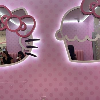 Hello Kitty Cafe - Themed Cafes Near Me - Las Vegas, Nevada