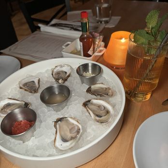 Aperi - Oysters - Wine Bars Near Me - St. Louis, Missouri