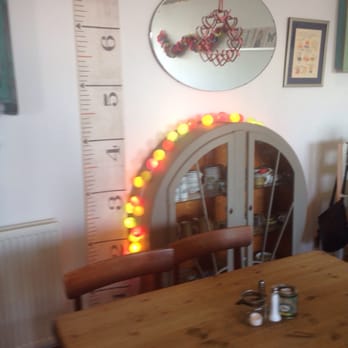 KitschnBake - Cafes Near Me - Newport-on-Tay, FIF