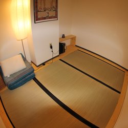 Inner Rivers Oriental Medicine - Authentic tatami mats for shiatsu and thai massage