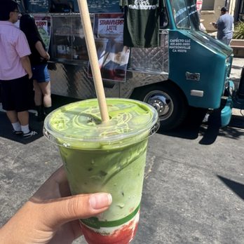 CAFÉCTO - Strawberry matcha - Food Trucks Near Me - Watsonville, California CAFÉCTO - Strawberry matcha - Food Trucks Near Me - Watsonville, California
