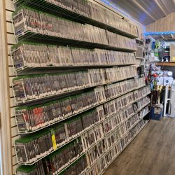 Player 1 Gaming & Collectibles - Video games