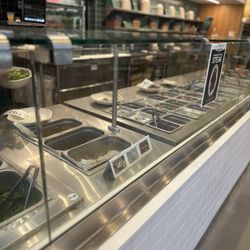 sweetgreen - Healthy Salads, Wraps, and Bowls - Toppings bar