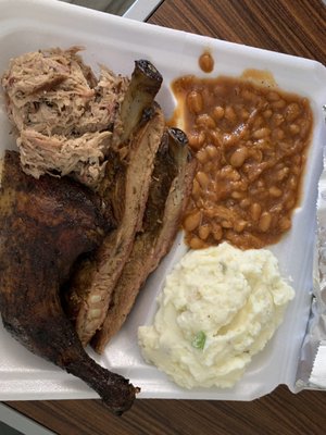 BARNYARD BBQ - Updated February 2026 - 13 Reviews - 1070 Old Bell Lake