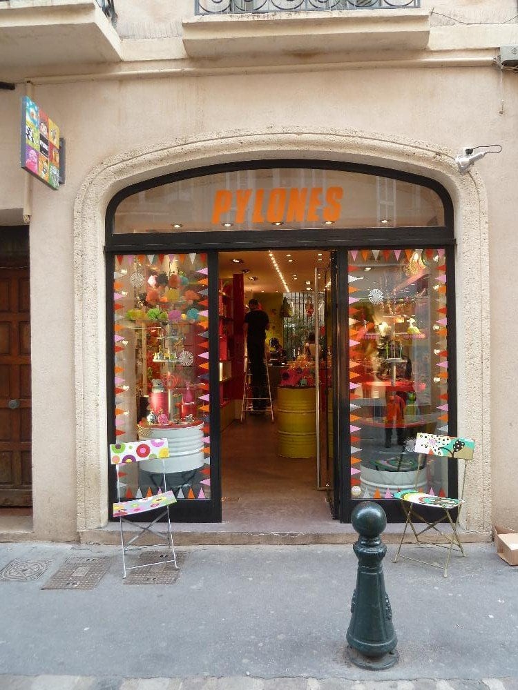 PYLONES 9 Rue Aude, Aix En Provence, France Home Decor Phone