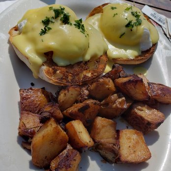 Silvermine Market - Eggs Benedict sans bacon with potatoes - Delis Near Me - New Canaan, Connecticut