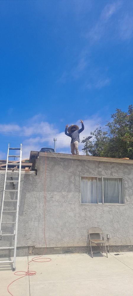 Slide of Alfaros and Son Roofing