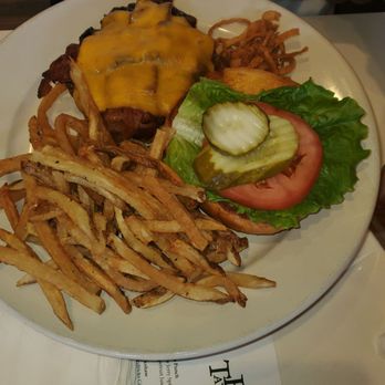 Poe's Tavern - Burgers Near Me - Savannah, Georgia