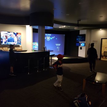 RedLine Athletics 4S Ranch - Simulator room - Basketball Courts Near Me - San Diego, California RedLine Athletics 4S Ranch - Simulator room - Basketball Courts Near Me - San Diego, California