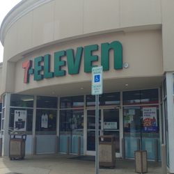 7-Eleven - 7-Eleven, South Tryon St, Charlotte NC