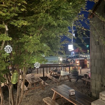 Yodelin - Outdoor dining - Seafood Near Me - Port Angeles, Washington
