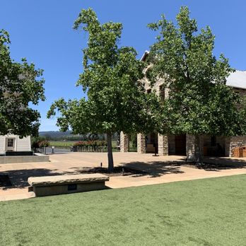 Silver Oak - Oakville - Entrance Courtyard - Wineries Near Me - Oakville, California