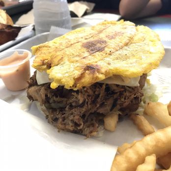 Willie's Pinchos in Orlando - This place is a gem. The fried plantain sandwich with pork is out of control. Come and taste the glory. - Puerto Rican Near Me - Orlando, Florida Willie's Pinchos in Orlando - This place is a gem. The fried plantain sandwich with pork is out of control. Come and taste the glory. - Puerto Rican Near Me - Orlando, Florida