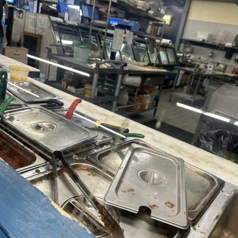 Lisas Southern Smokehouse - Hot mess kitchen - Barbeque Near Me - Clovis, California