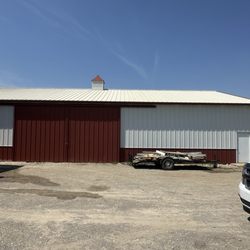 FamLee Pressure Washing Services - After picture of the Metal Building We Cleaned.