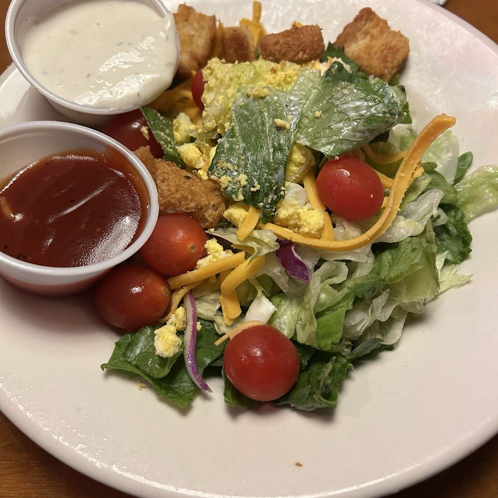 Texas Roadhouse - House Salad - Steakhouses Near Me - Coon Rapids, Minnesota