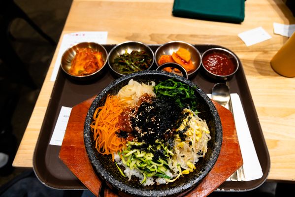 Daeho Kalbijjim & Beef Soup by null