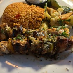 Scotty's Ottensen - Hähnchenspieß mit Bulgur