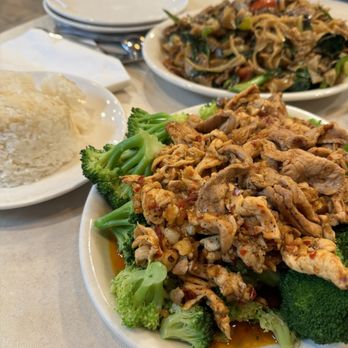 Secret Thai Restaurant - Garlic pork - Thai Near Me - Chalmette, Louisiana Secret Thai Restaurant - Garlic pork - Thai Near Me - Chalmette, Louisiana