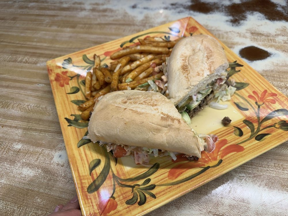 El Azteca Mexican Restaurant