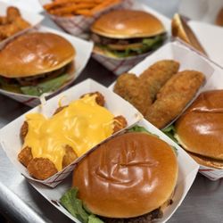 Hynson’s Classic Burgers - Hynson's cheese burger