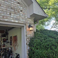 T's Handyman Services - Replaced garage lighting.