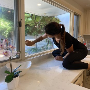 APK Cleaning - Detailed window cleaning - Office Cleaning Near Me