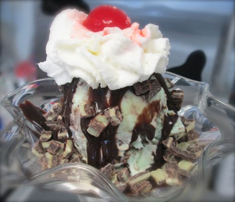 Foxy's Ice Cream by null