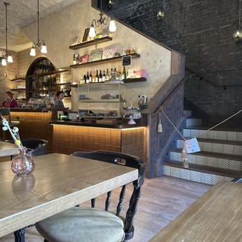 Cafe Yaya - Counter and bar area. - Coffee & Tea Near Me - Chicago, Illinois