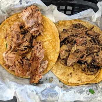Los Nenes Bakery - Carnitas (L) and barbacoa de borrego (R) - Mexican Near Me - Asheville, North Carolina Los Nenes Bakery - Carnitas (L) and barbacoa de borrego (R) - Mexican Near Me - Asheville, North Carolina