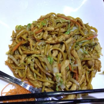 LEVEL Restaurant & Bar - Chicken Lo mein - Asian Fusion Near Me - Richmond, Virginia LEVEL Restaurant & Bar - Chicken Lo mein - Asian Fusion Near Me - Richmond, Virginia