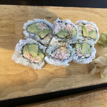 Sushi House - California Roll - Sushi Bars Near Me - Alameda, California Sushi House - California Roll - Sushi Bars Near Me - Alameda, California
