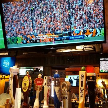Twin Peaks - New American Near Me - Hoover, Alabama