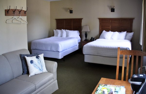 CALVERT HOTEL - Updated October 2025 - 30 Photos & 32 Reviews - 216 7th ...