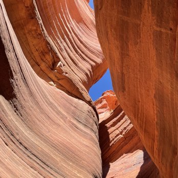 Dreamland Safari Tours - Peek-a-Boo Slot Canyon - Tours Near Me - Kanab, Utah Dreamland Safari Tours - Peek-a-Boo Slot Canyon - Tours Near Me - Kanab, Utah