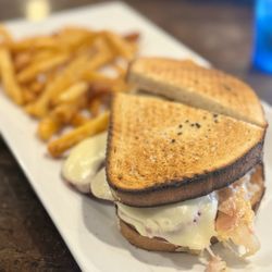 Harper's Table - Beet Reuben