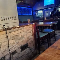 Footprints Cafe - Empty place, still took too long for food