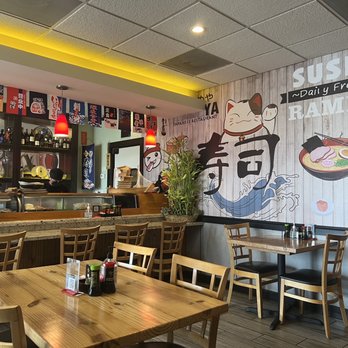 Komeya - Interior - Sushi Bars Near Me - Houston, Texas