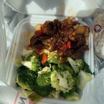 Panda Express - Portion size of food - Chinese Near Me - Manor, Texas