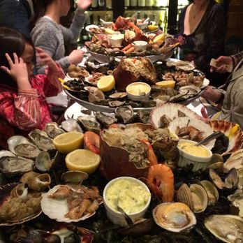 L'Ecailler Du Bistrot - And the family gorged on this grande-bouffe - Seafood Near Me - Paris, 75